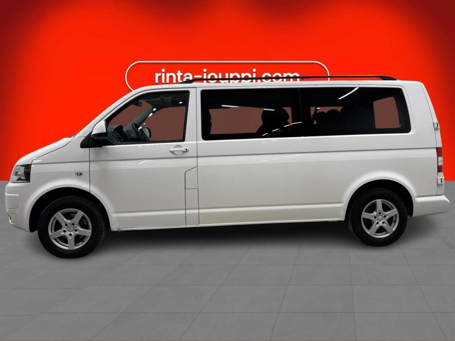 VOLKSWAGEN Caravelle 2012