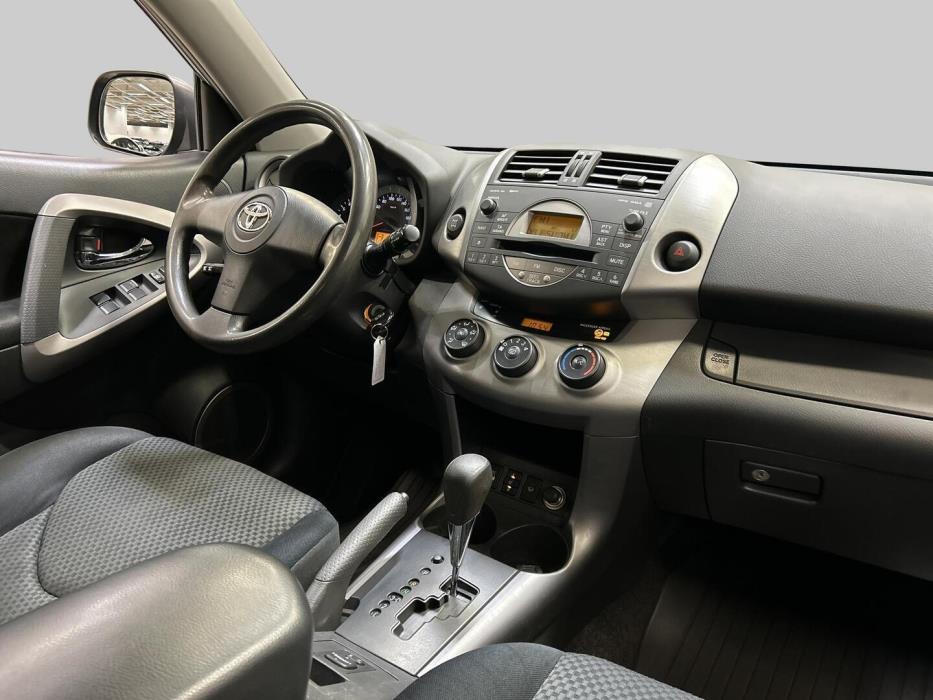 TOYOTA RAV4 2006