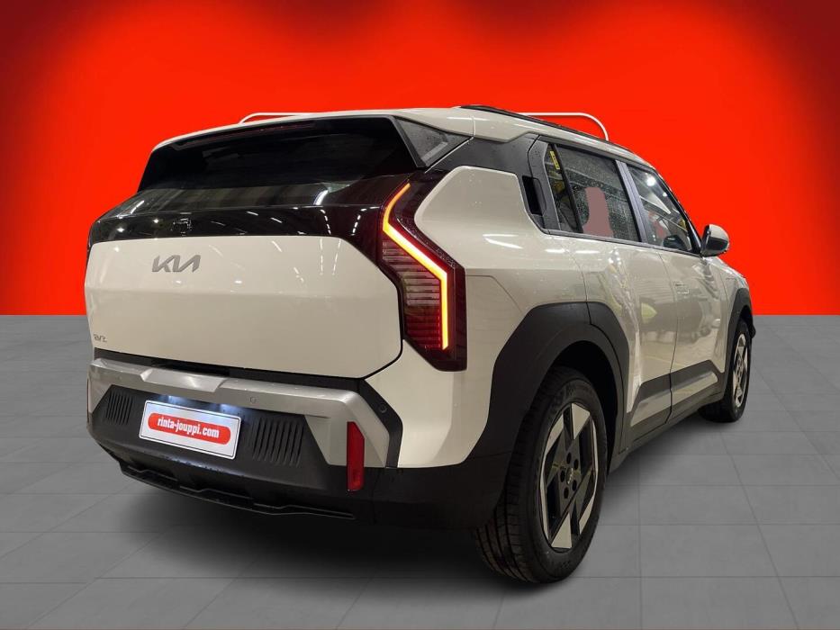 KIA EV3 2025