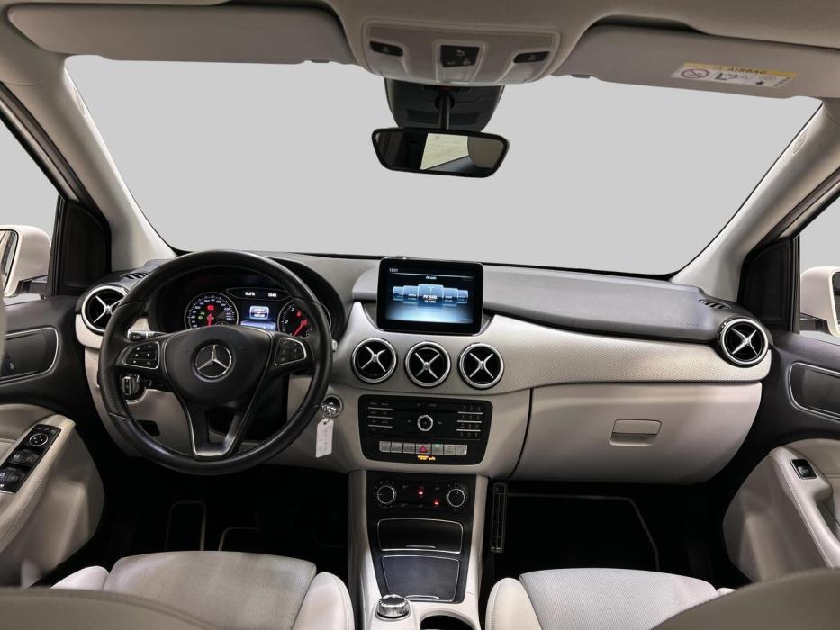 MERCEDES-BENZ B 2016