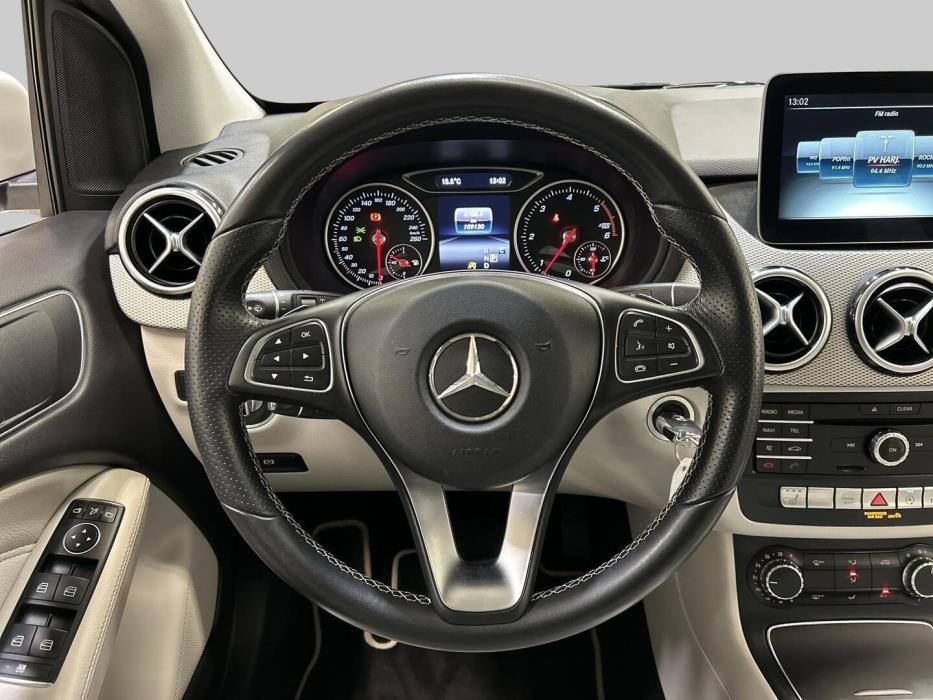 MERCEDES-BENZ B 2016