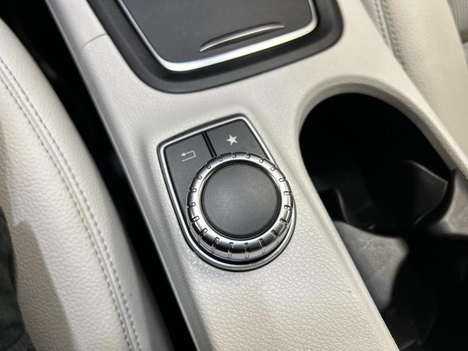 MERCEDES-BENZ B 2016