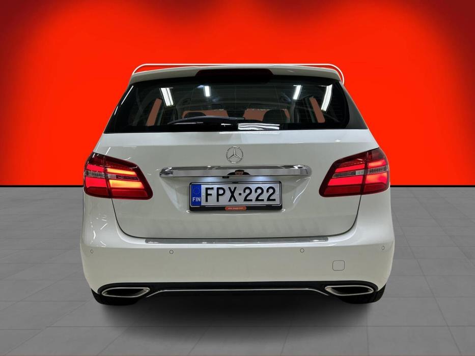 MERCEDES-BENZ B 2016