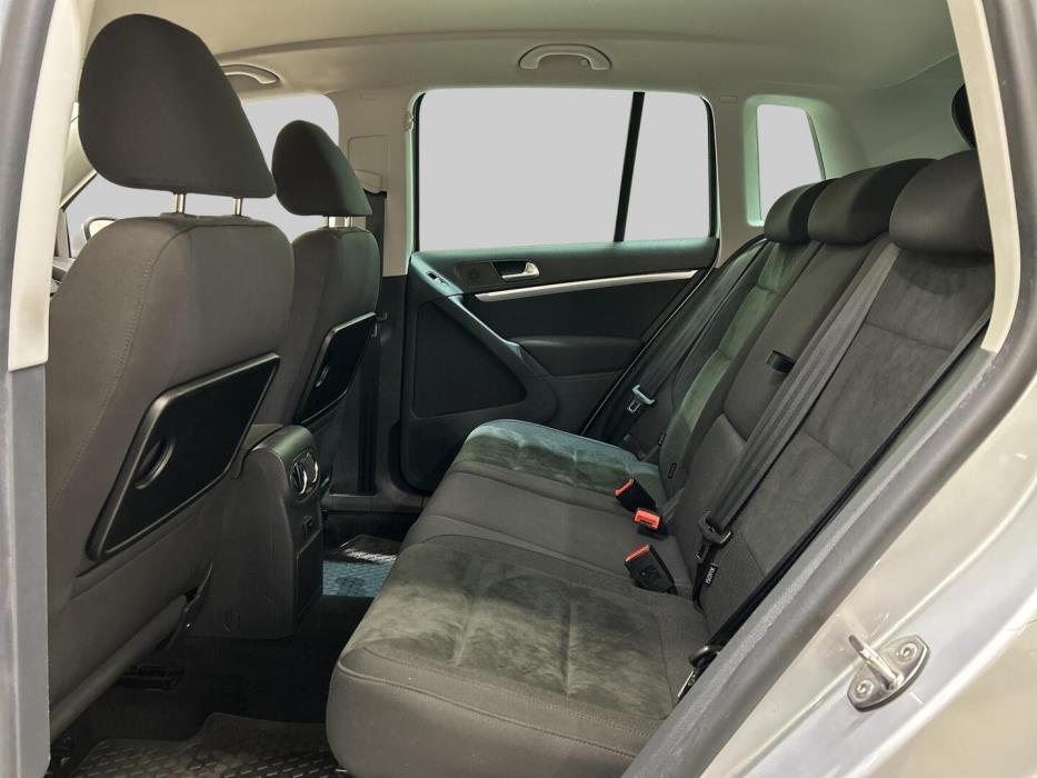 VOLKSWAGEN Tiguan 2015