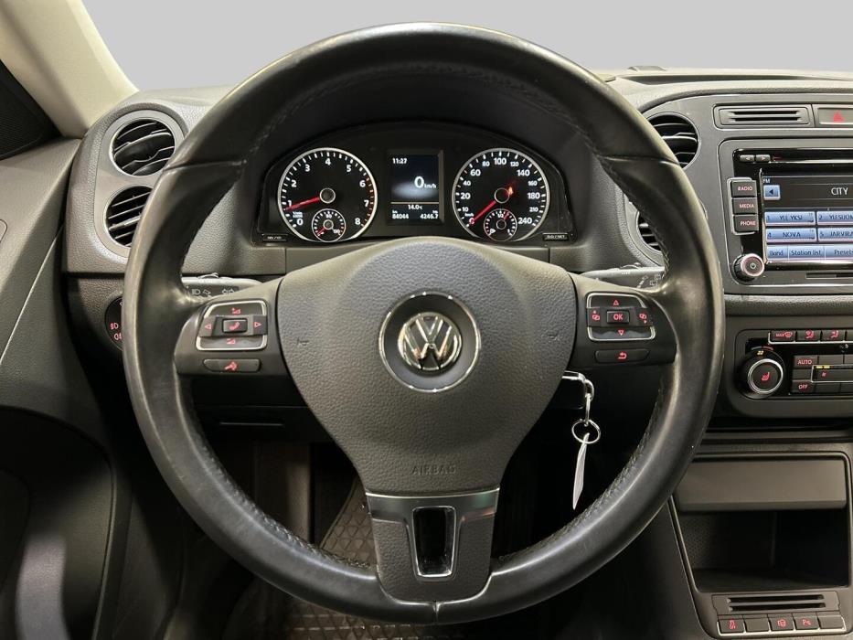 VOLKSWAGEN Tiguan 2015