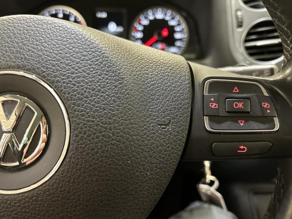 VOLKSWAGEN Tiguan 2015