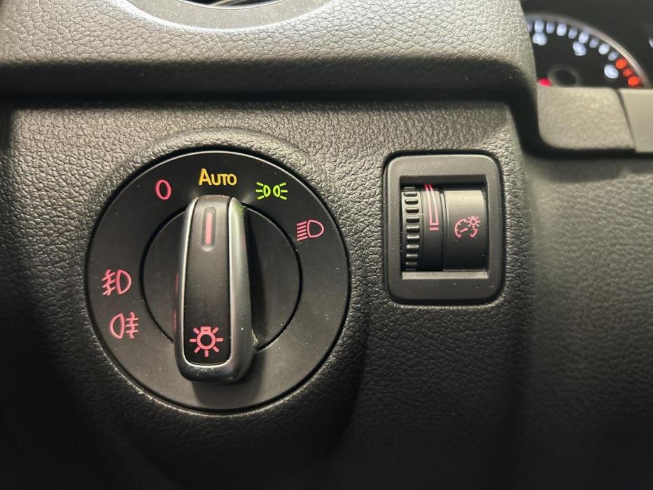 VOLKSWAGEN Tiguan 2015
