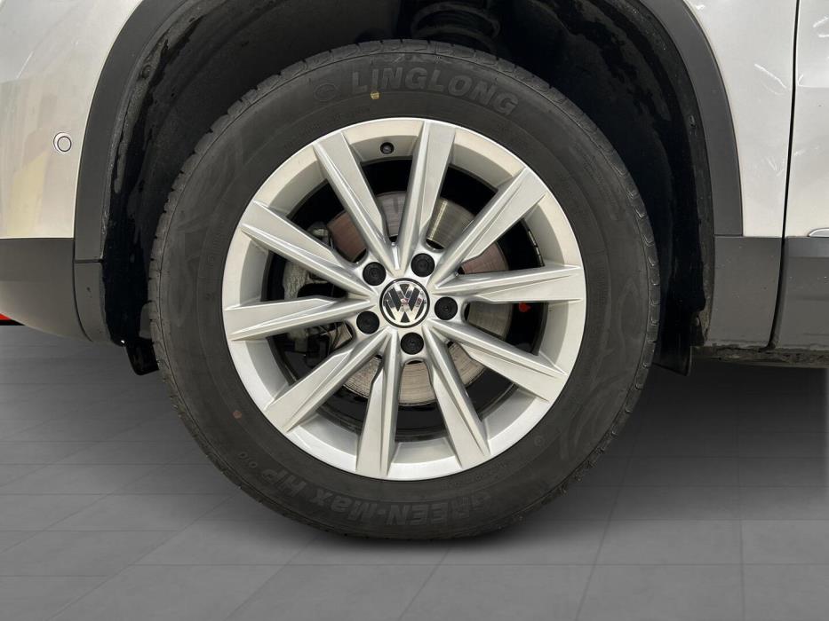 VOLKSWAGEN Tiguan 2015