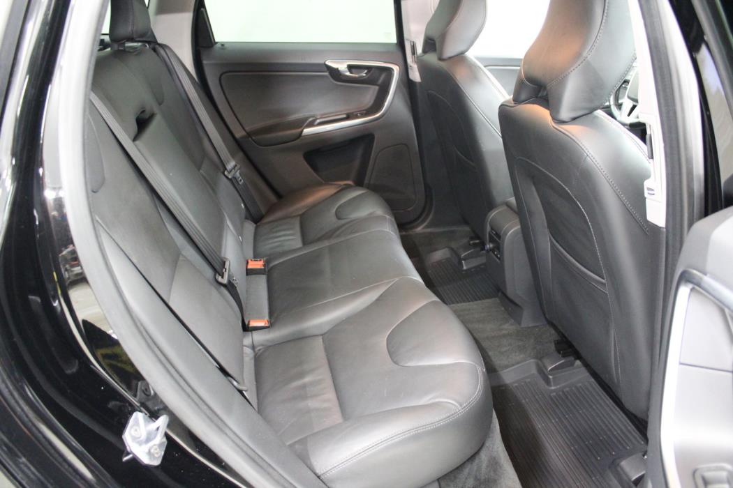 VOLVO XC60 2016