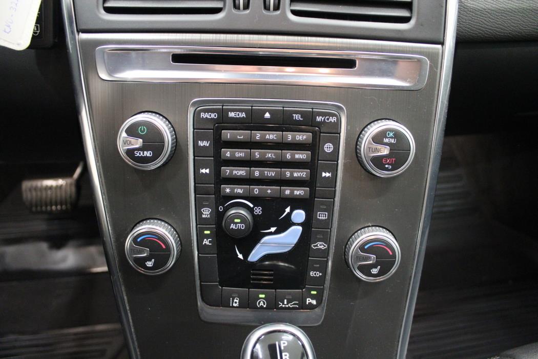 VOLVO XC60 2016