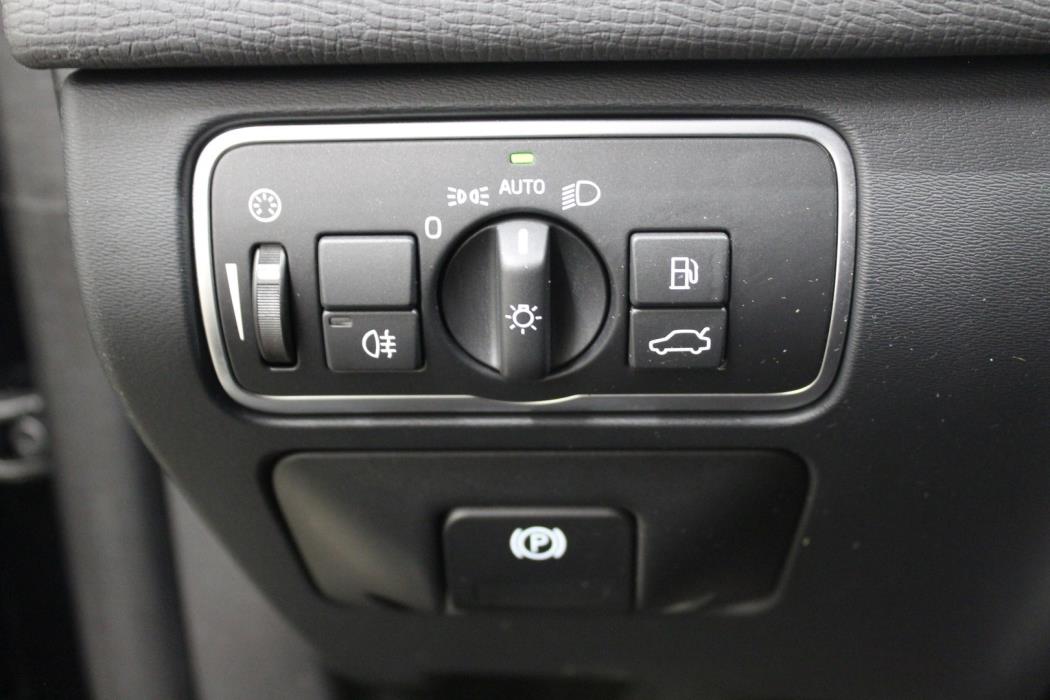 VOLVO XC60 2016