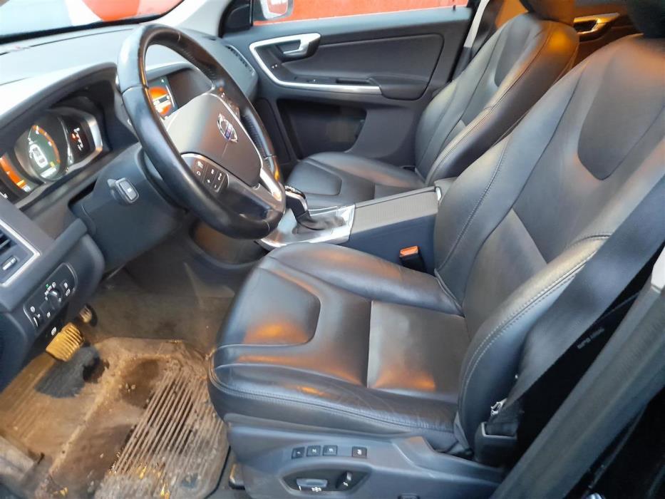 VOLVO XC60 2016