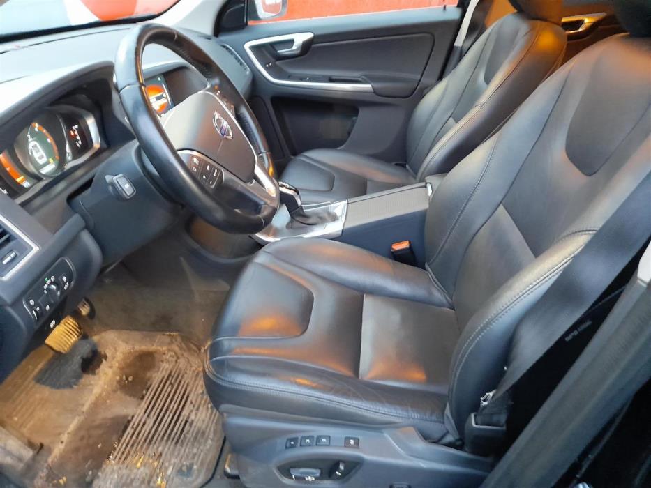 VOLVO XC60 2016
