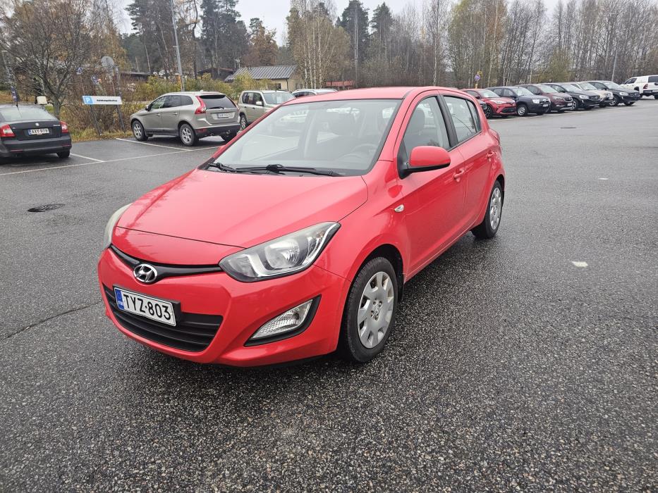 HYUNDAI i20 5d 2013