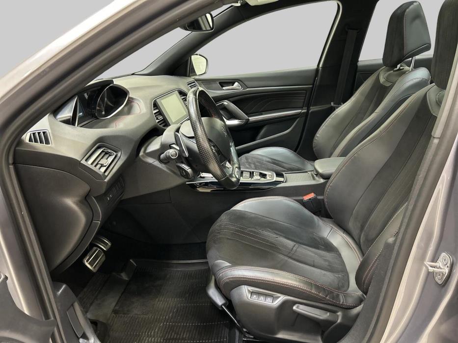 PEUGEOT 308 2018