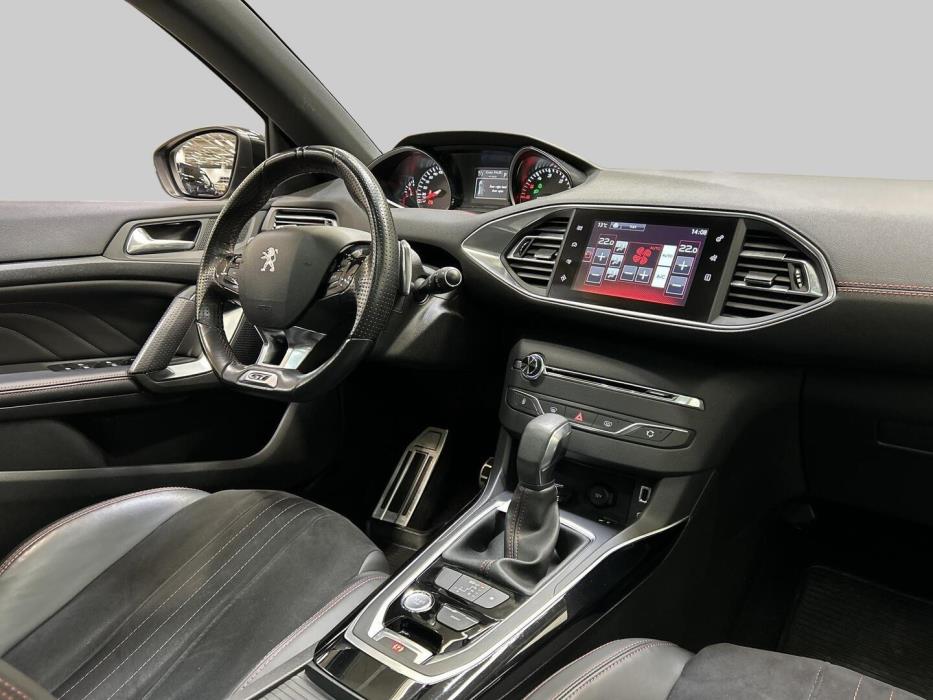 PEUGEOT 308 2018