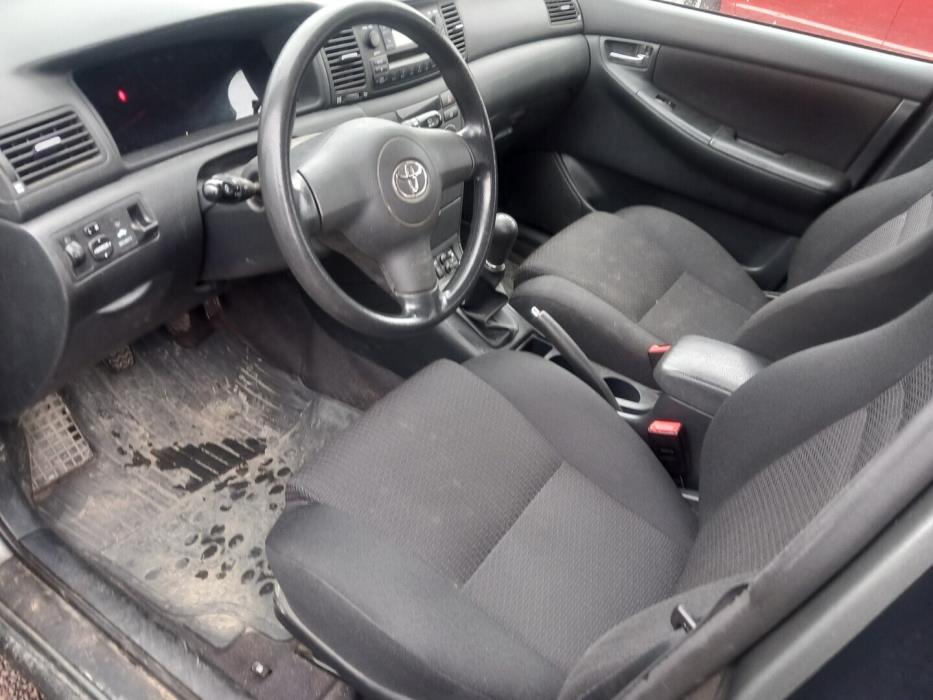 TOYOTA Corolla 2005