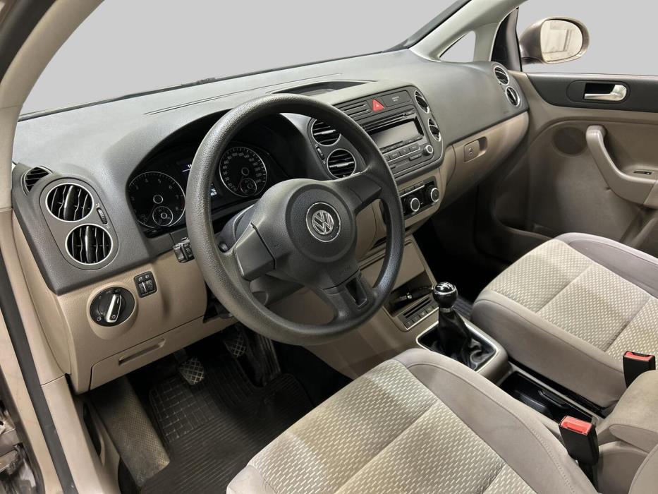 VOLKSWAGEN Golf Plus 2011