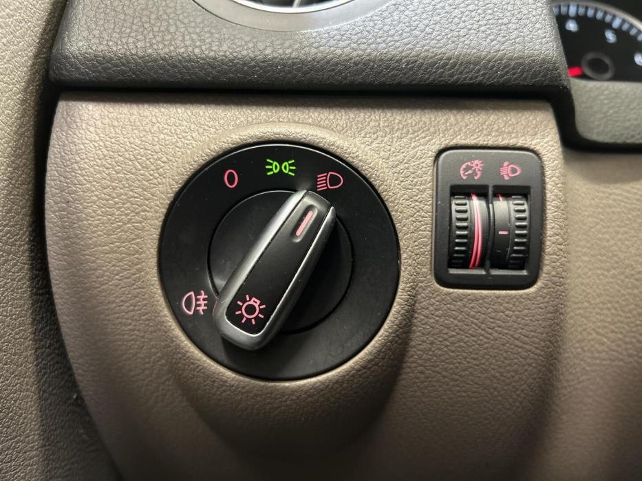 VOLKSWAGEN Golf Plus 2011