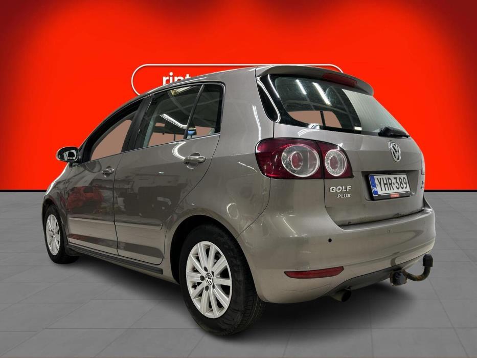 VOLKSWAGEN Golf Plus 2011
