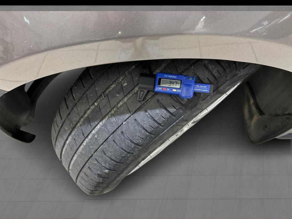 VOLKSWAGEN Golf Plus 2011