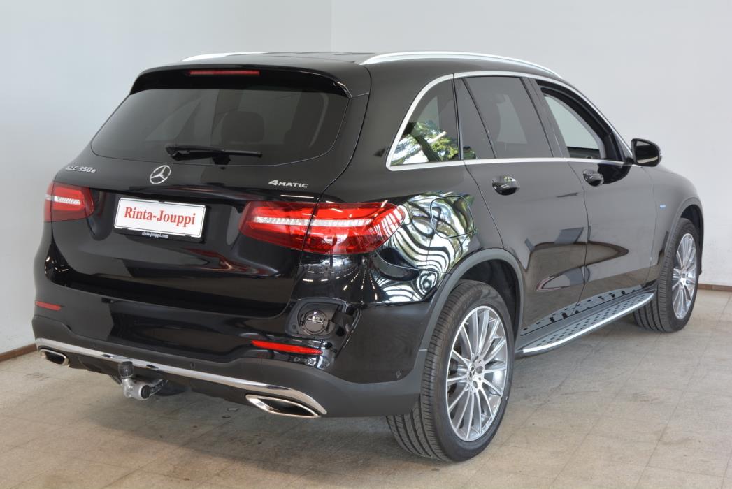 MERCEDES-BENZ GLC 2017