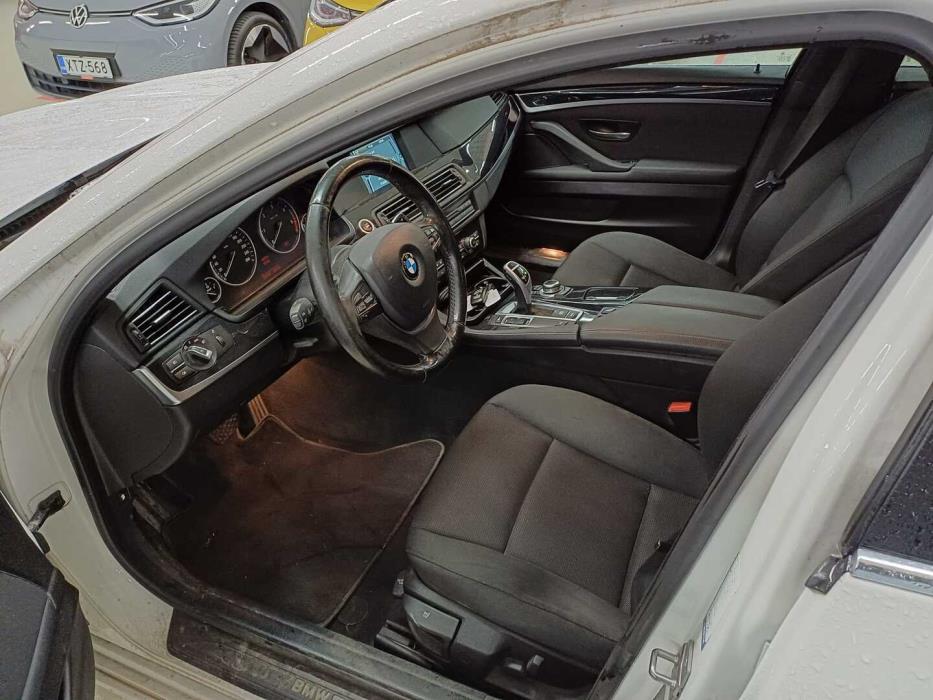 BMW 520 2011