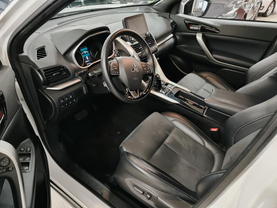 MITSUBISHI ECLIPSE CROSS 2024