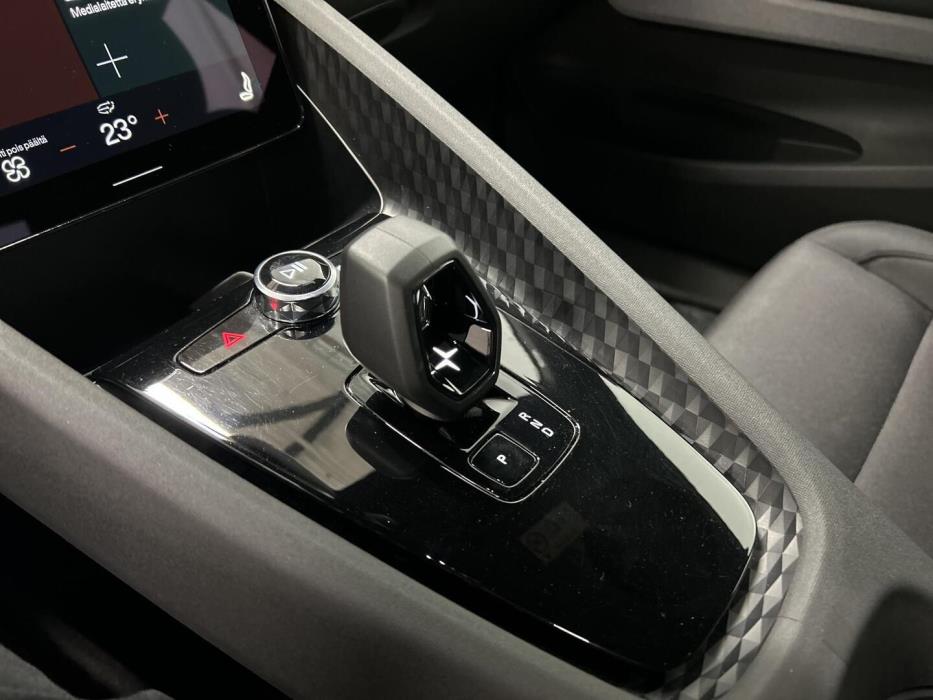 POLESTAR 2 2023