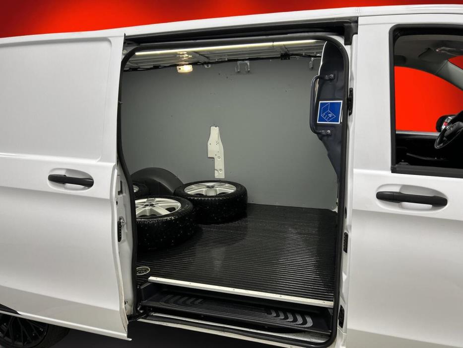 MERCEDES-BENZ Vito 2021