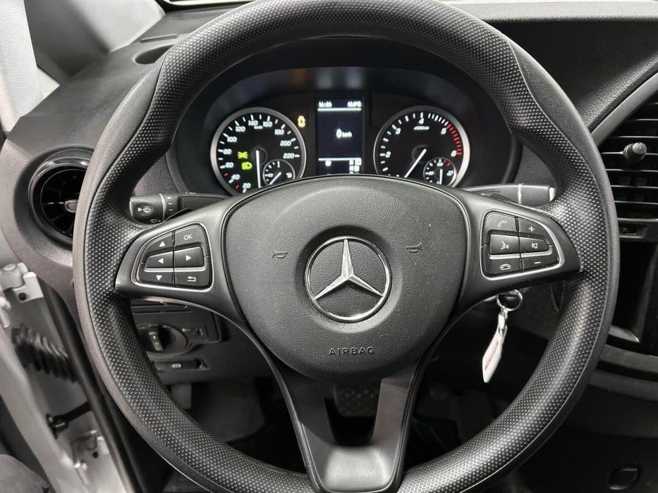 MERCEDES-BENZ Vito 2021