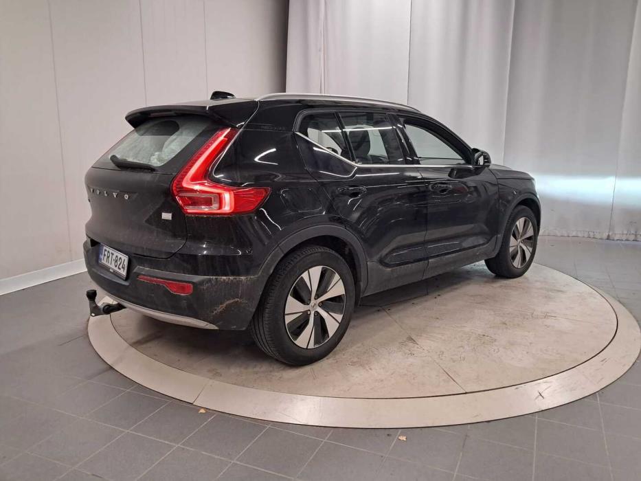 VOLVO XC40 2021