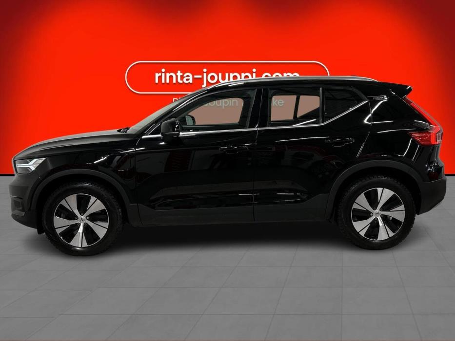 VOLVO XC40 2021