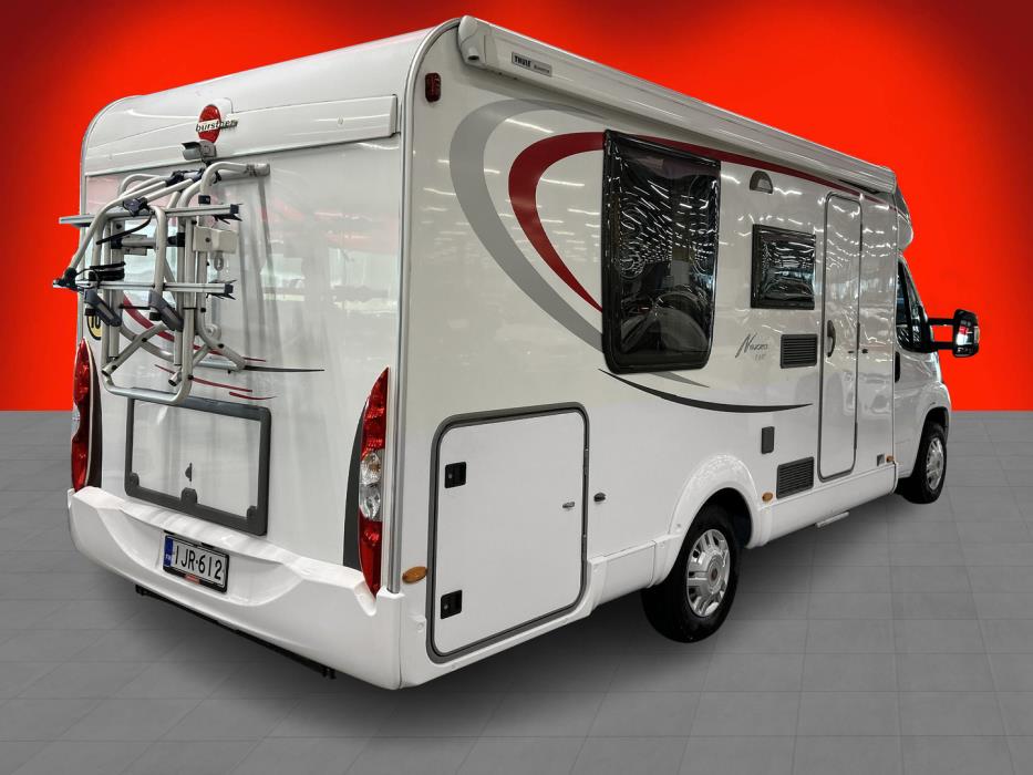 BÜRSTNER NEXXO T 687 2010