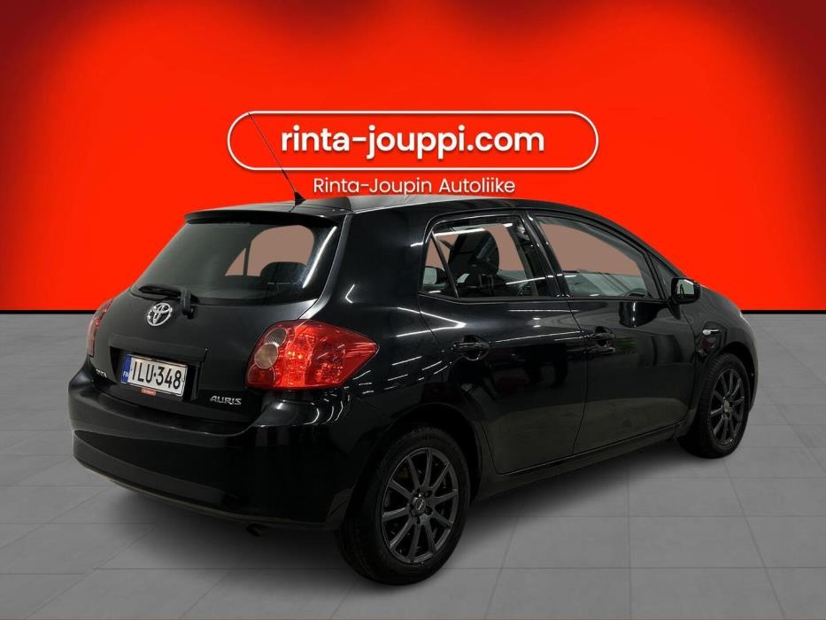 TOYOTA Auris 2009