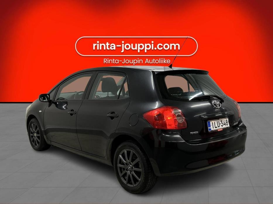 TOYOTA Auris 2009