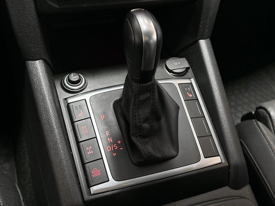 VOLKSWAGEN Amarok 2020