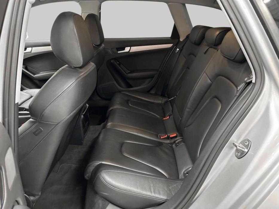 AUDI A4 2012