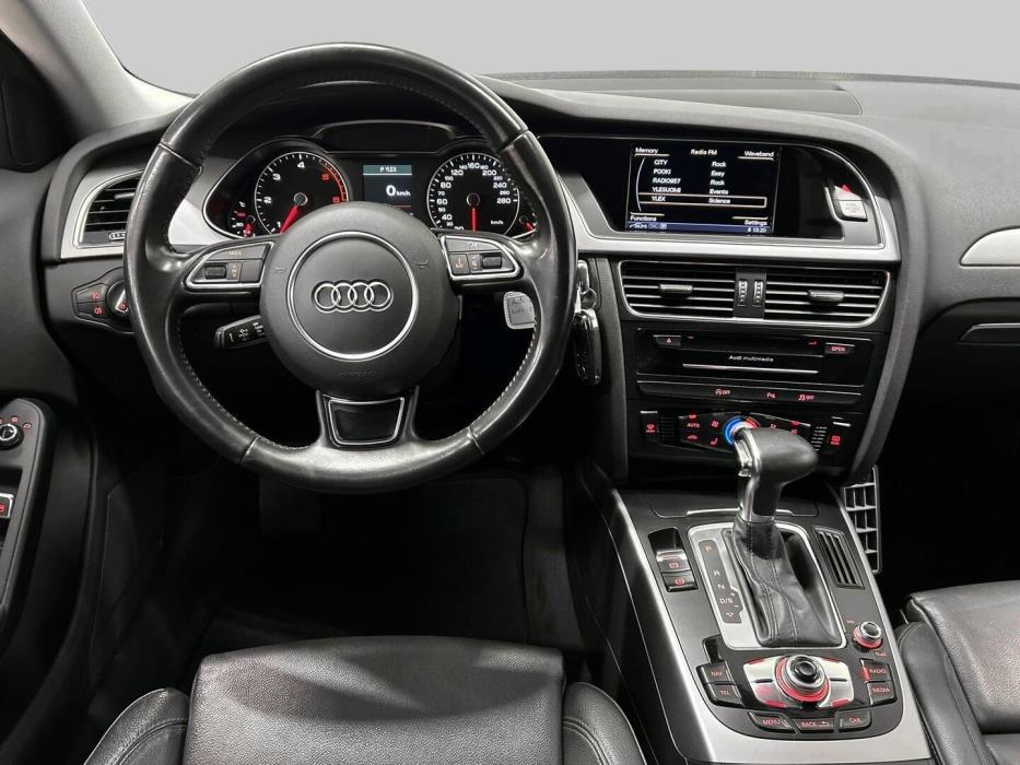 AUDI A4 2012