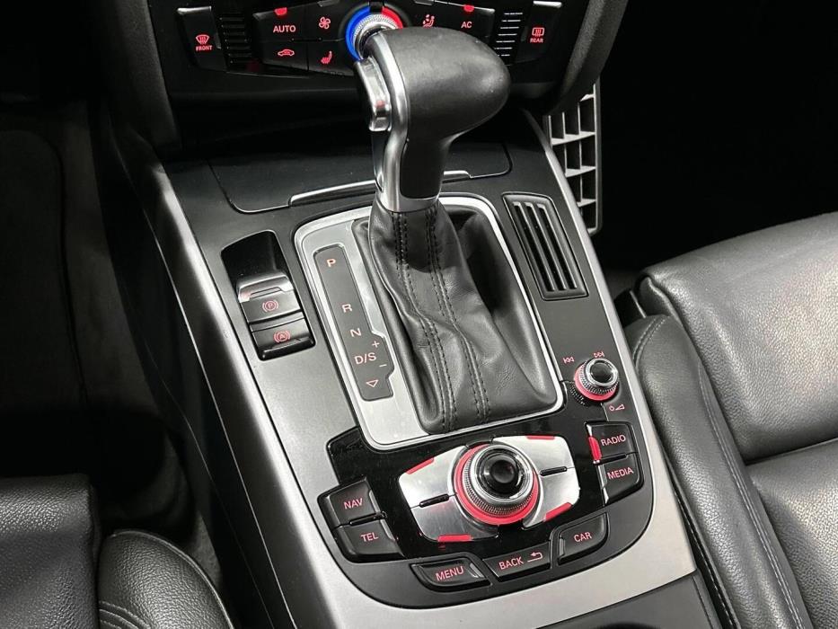 AUDI A4 2012