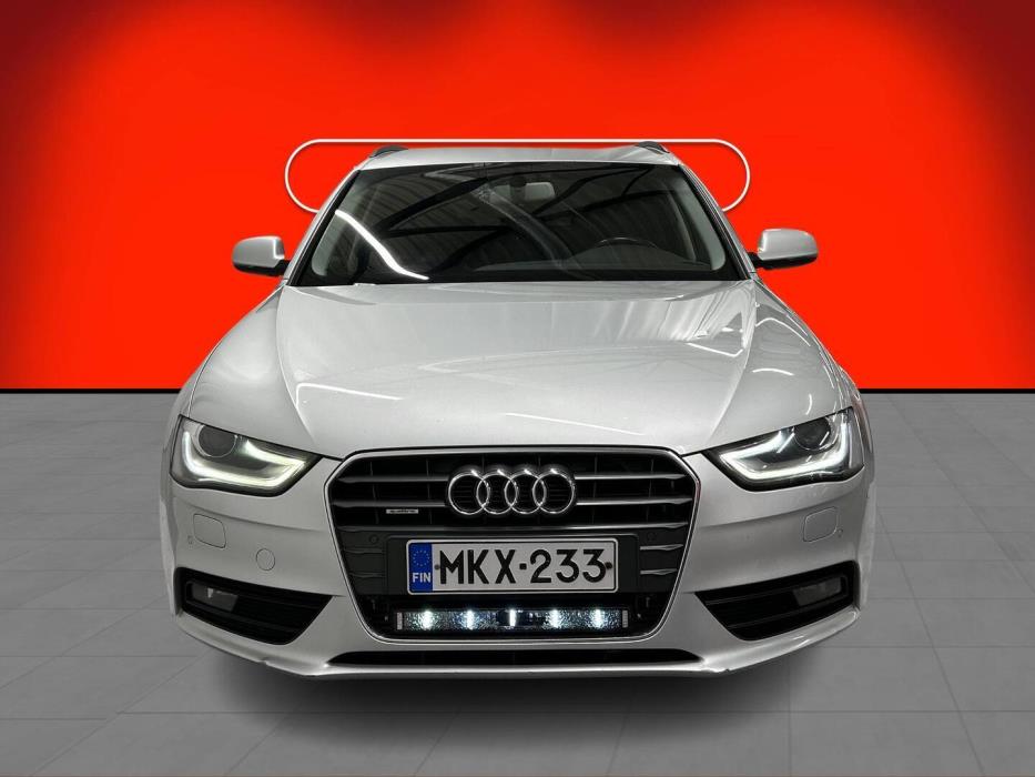 AUDI A4 2012