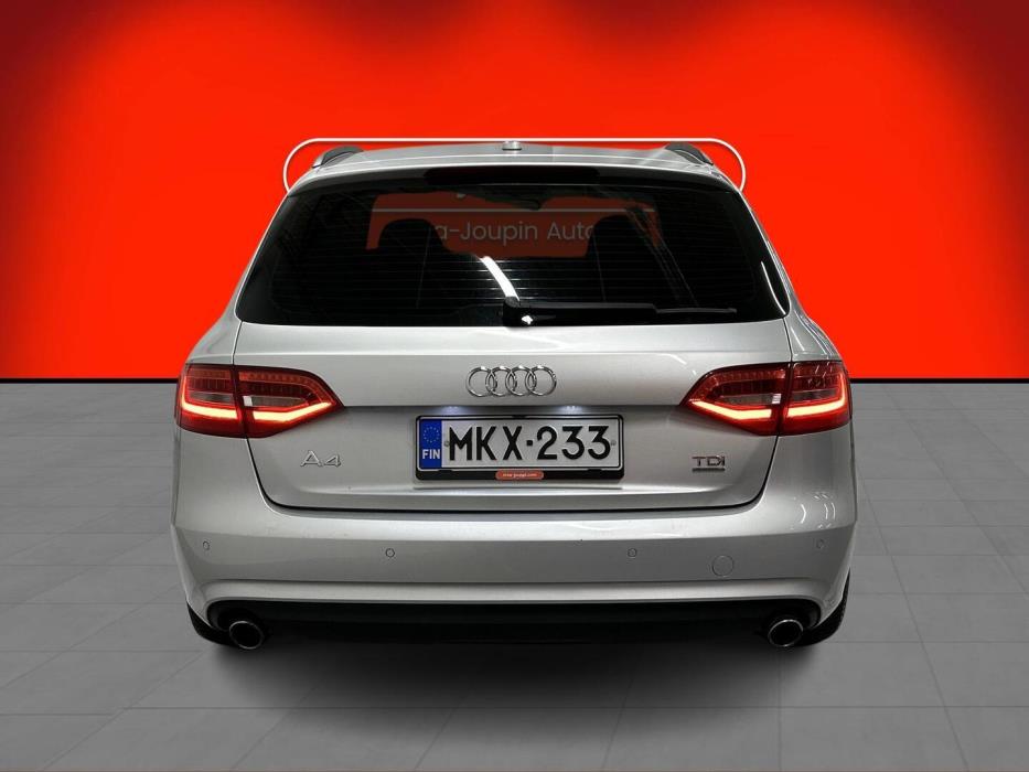 AUDI A4 2012