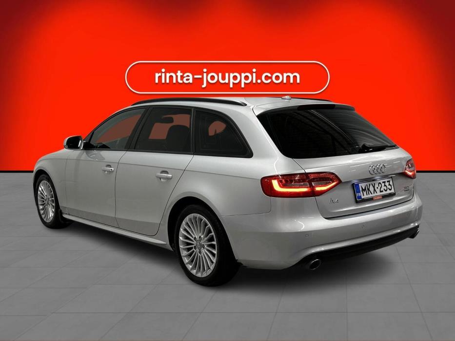 AUDI A4 2012