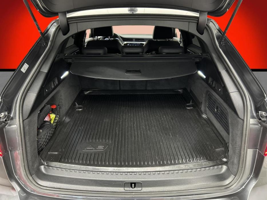 AUDI A6 2023
