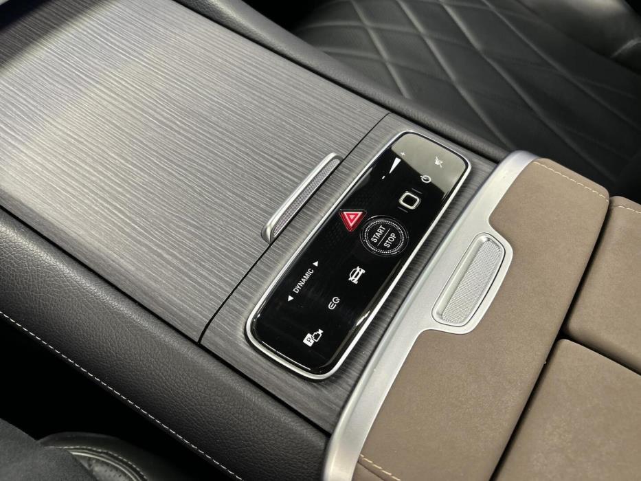 MERCEDES-BENZ EQS SUV 2023