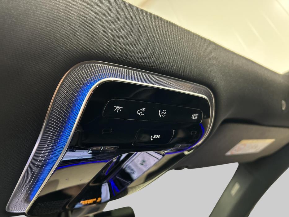 MERCEDES-BENZ EQS SUV 2023