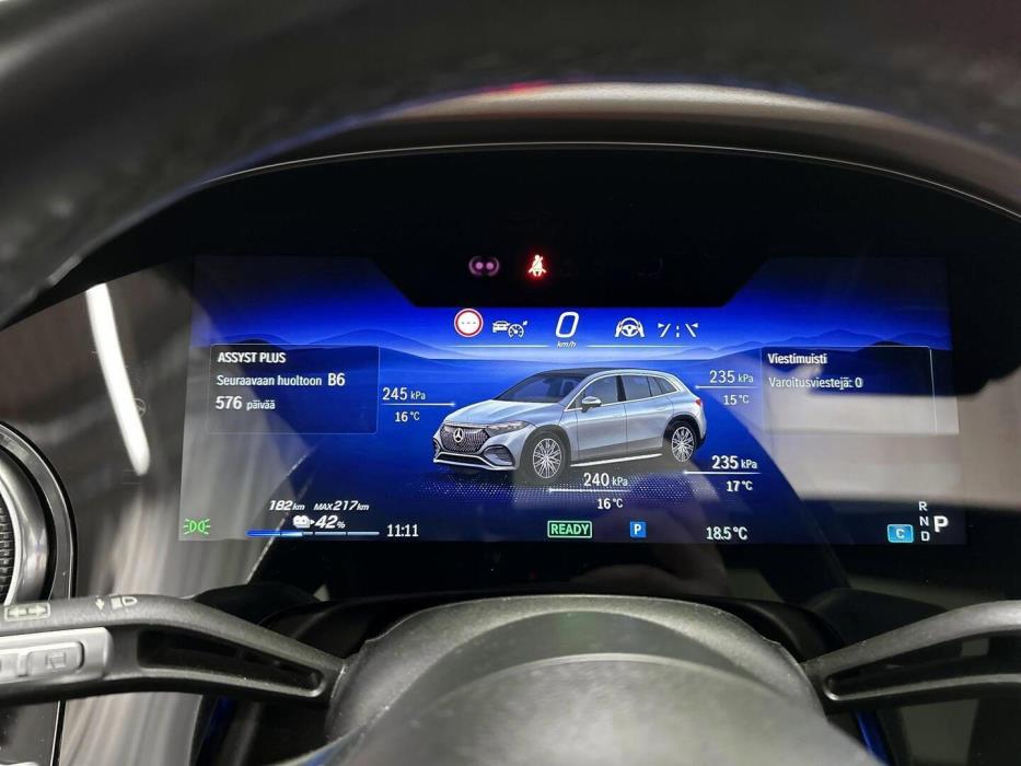 MERCEDES-BENZ EQS SUV 2023