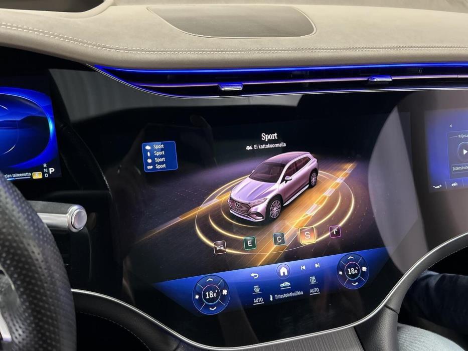 MERCEDES-BENZ EQS SUV 2023