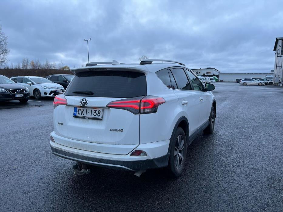 TOYOTA RAV4 2016