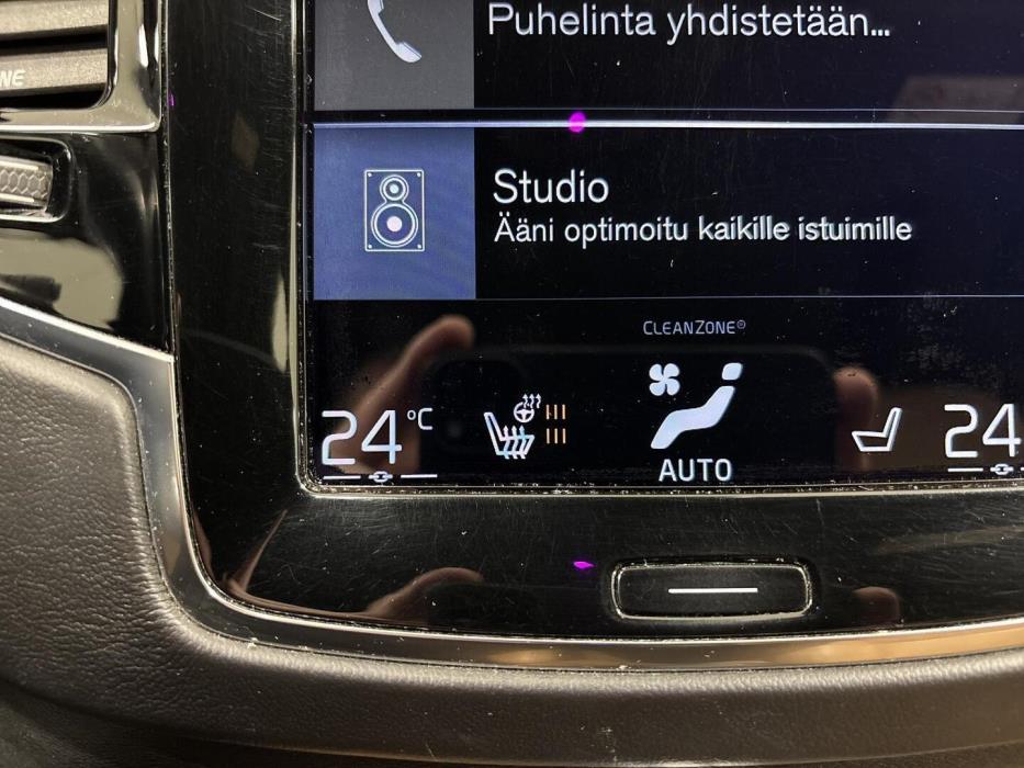 VOLVO XC90 2015